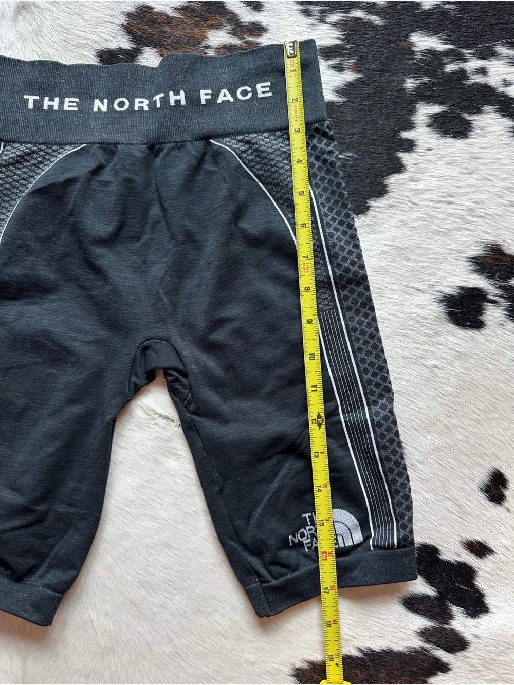 The North Face Black Athletic Shorts with Branded Waistband XS / S - Picture 2 of 6